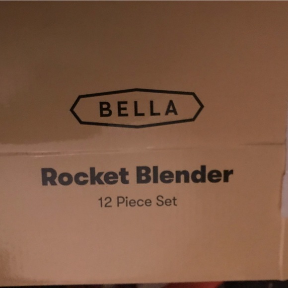 Bella NIB Red Rocket Blender and Attachments - Picture 9 of 13